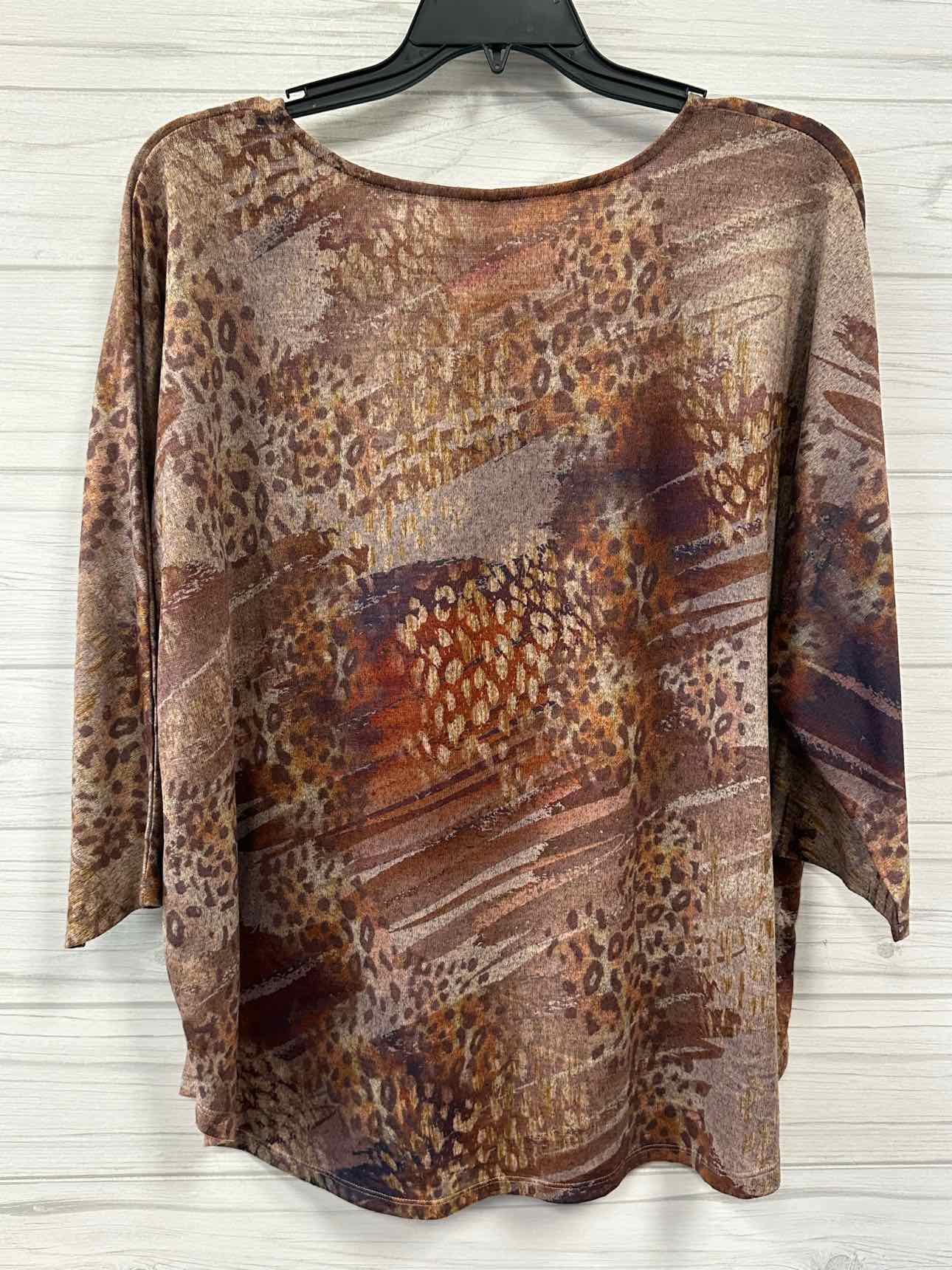 Size 2X Leo & Nicole Shirt