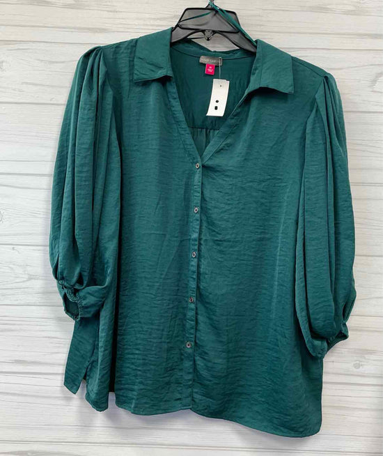 Size 2X Vince Camuto Shirt