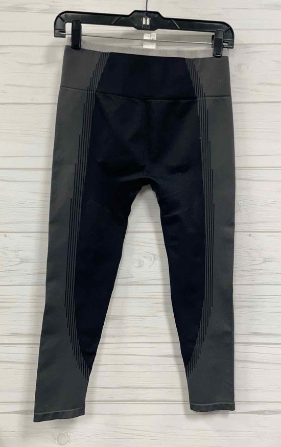 Size M fabletics Leggings