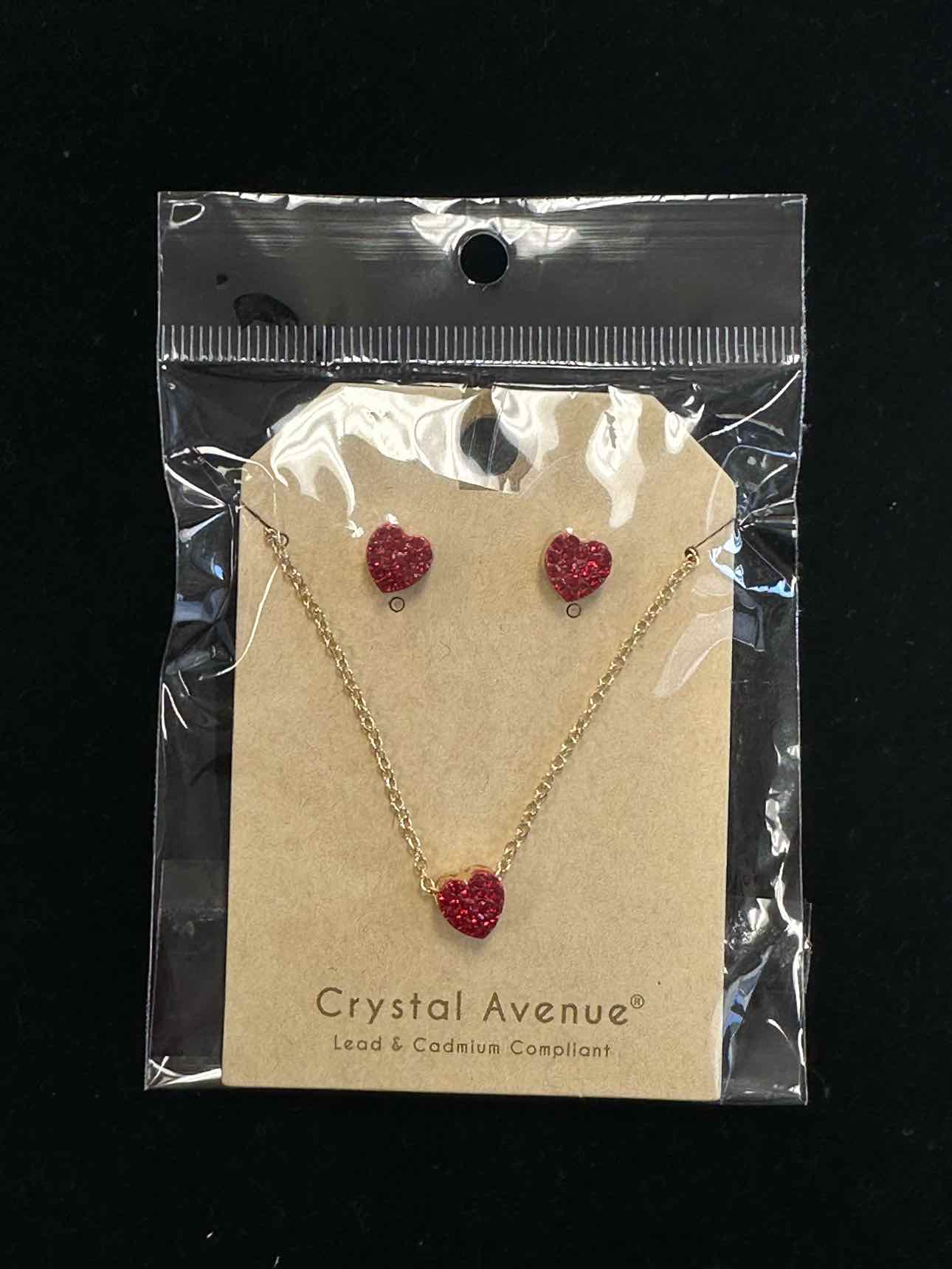 crystal avenue Necklace