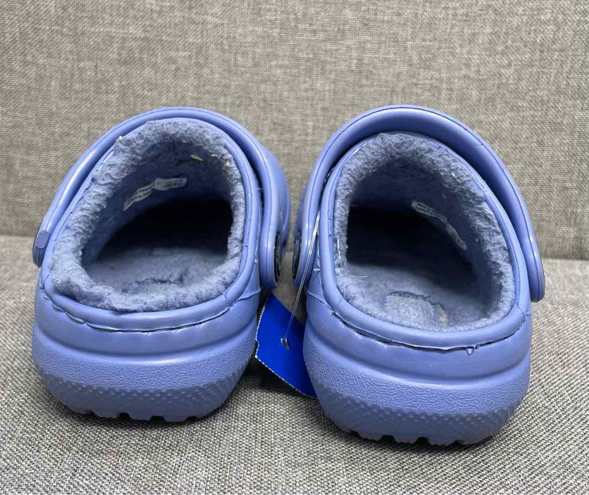 4 Crocs Shoes
