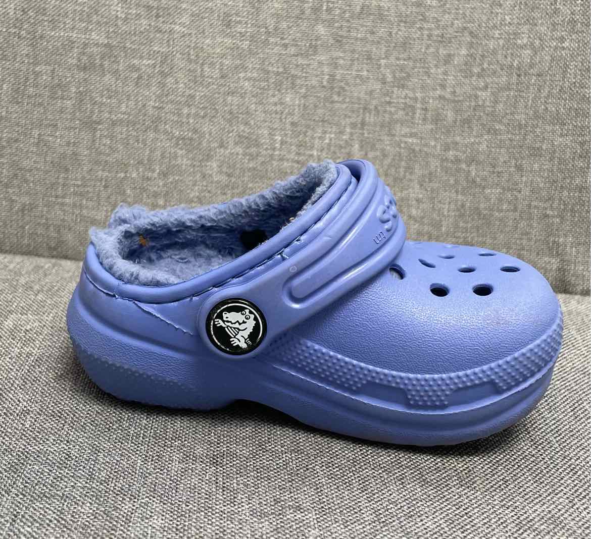 4 Crocs Shoes